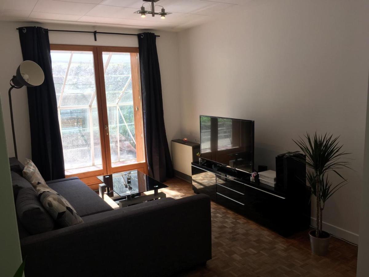 Private House Near Disneyland Монтеврен Экстерьер фото